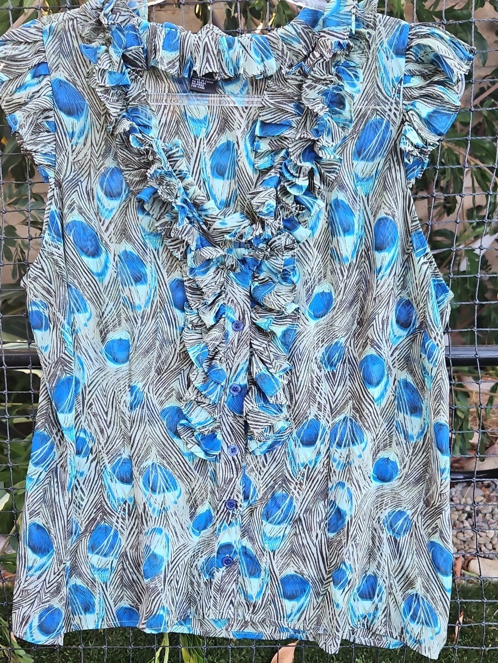 Ruffled V-Neck Sleeveless Top in Blue Peacock Print